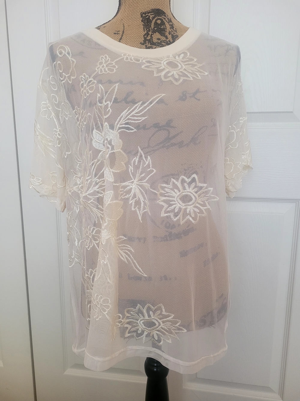 🌸 Fashion Clothing Sheer Overlay Top